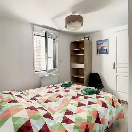 Grande Maison Cosy Terrasse Parking Gare 8 Pers 度假居 *